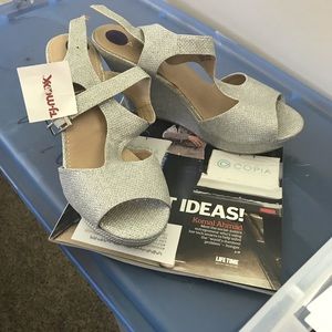 Silver wedge, never worn